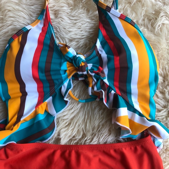 Cupshe cut out ruffle swimsuit NWT XS - Picture 2 of 5